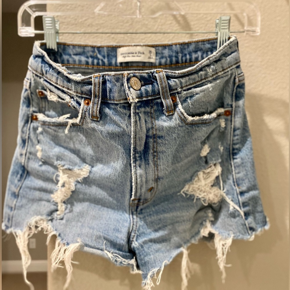 A&F high rise mom shorts